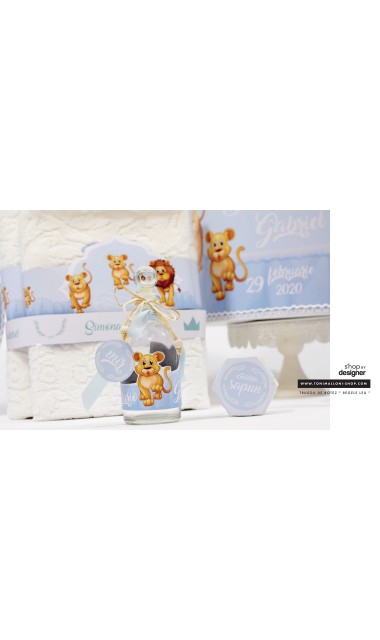 Trusou de botez cu broderie personalizata pentru baieti, Regele leu 27
